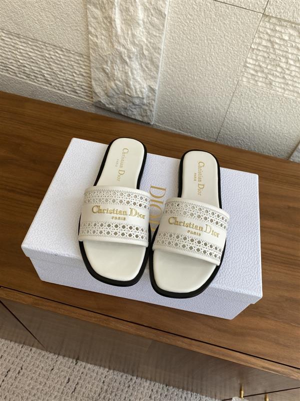 20251128184323383 310